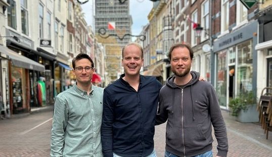 founders of Utrecht startup Runnr.ai photographed in front of Dom Tower